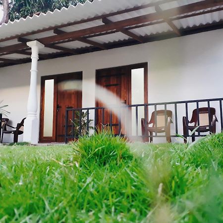 Akila Holiday Resort Habarana Extérieur photo