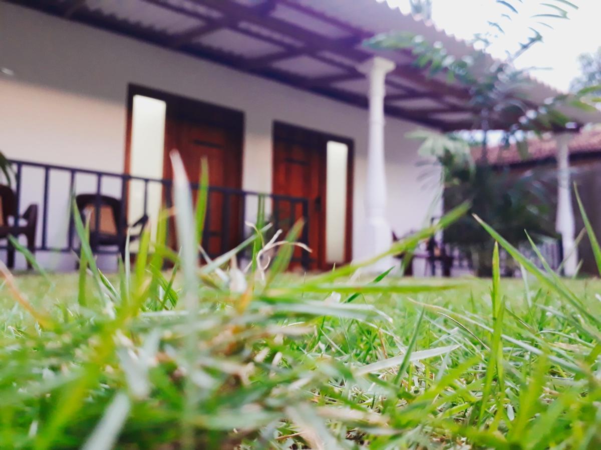 Akila Holiday Resort Habarana Extérieur photo